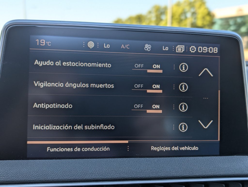MIDCar coches ocasión Madrid Peugeot 5008 2.0 BlueHDi 180Cv GT Line S&S  EAT8, 7 Plazas, Etiqueta Medioambiental C Bola Remolque IVA y Garantía Incl
