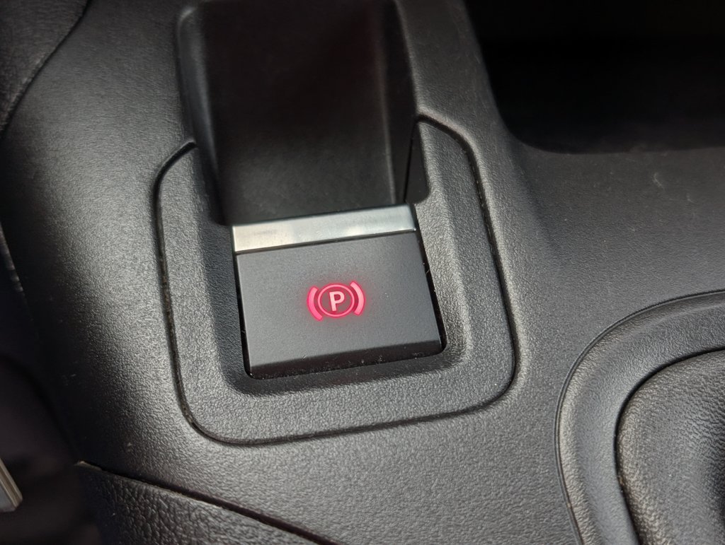 MIDCar coches ocasión Madrid Peugeot Partner Premium 1.6 BlueHDi 100Cv Etiqueta C IVA y Garantía Incl 3 Plazas