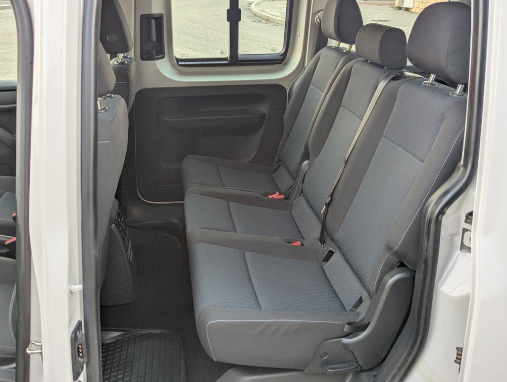 MIDCar coches ocasión Madrid Volkswagen Caddy Profesional Kombi 1.4 TGI/ GNC  BM 4 Puertas 110Cv Etiqueta ECO IVA Incl