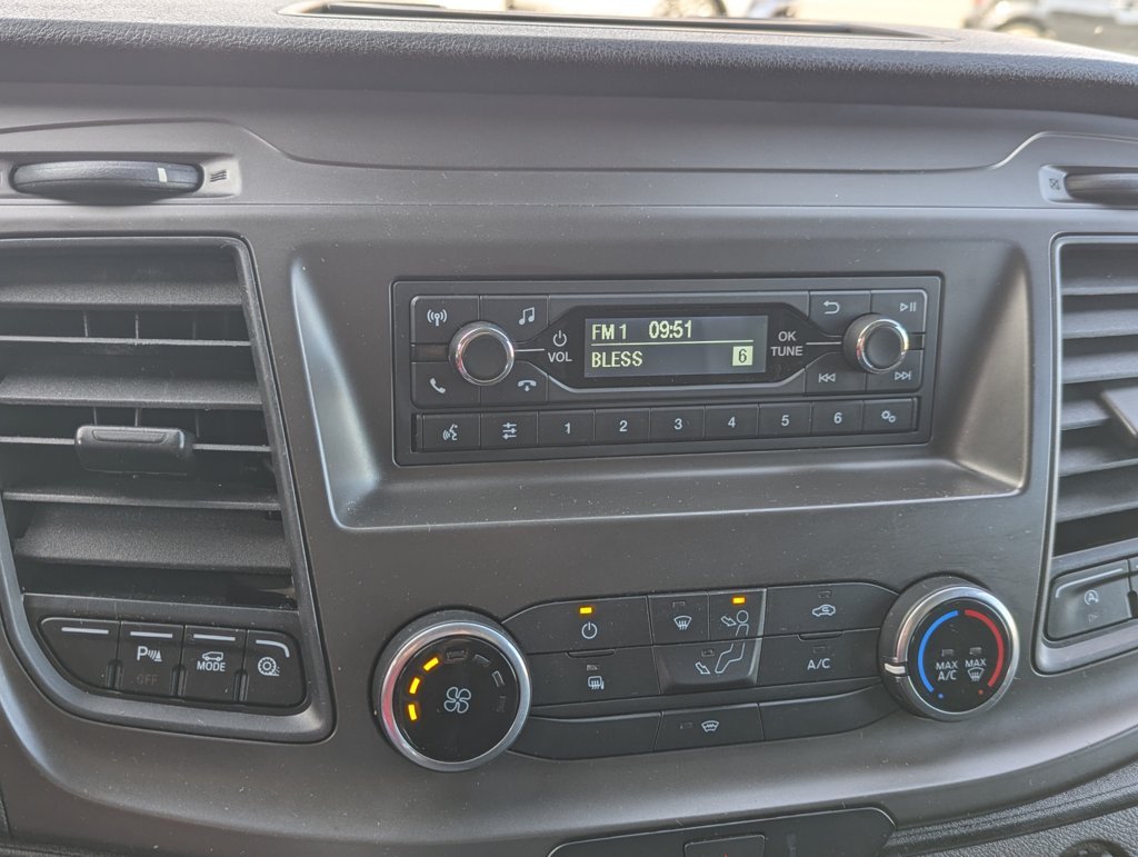 MIDCar coches ocasión Madrid Ford Transit Custom Van 2.0 TDCI 130Cv 280 L1 MHEV Etiqueta ECO IVA y Garantía Incl