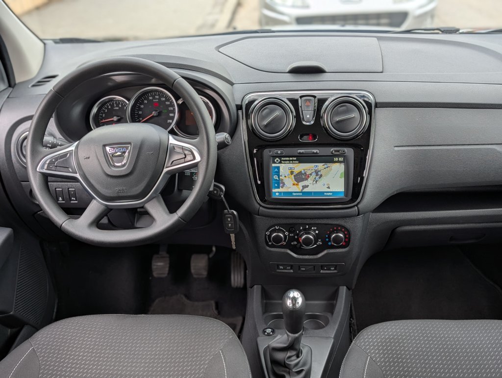 MIDCar coches ocasión Madrid Dacia Lodgy 1.6 SCe Gasolina y GLP ComfortCombi 7 Plazas