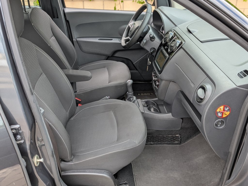 MIDCar coches ocasión Madrid Dacia Lodgy 1.6 SCe Gasolina y GLP ComfortCombi 7 Plazas