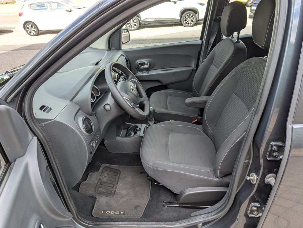 MIDCar coches ocasión Madrid Dacia Lodgy 1.6 SCe Gasolina y GLP ComfortCombi 7 Plazas