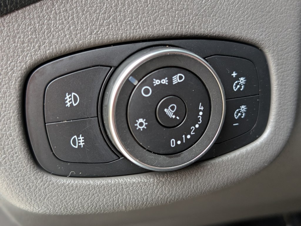 MIDCar coches ocasión Madrid Ford Transit Connect  1.5EcoBlueTrend 210 L2 4 Puertas 120Cv IVA y Garantía Inc Etiqueta C