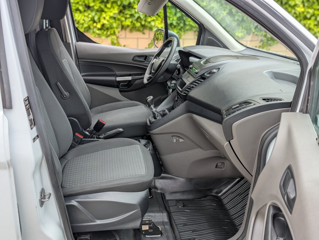 MIDCar coches ocasión Madrid Ford Transit Connect  1.5EcoBlueTrend 210 L2 4 Puertas 120Cv IVA y Garantía Inc Etiqueta C