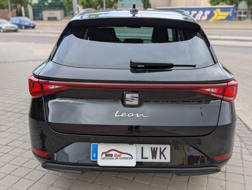 MIDCar coches ocasión Madrid Seat Nuevo Leon SP 2.0Tdi 150Cv DSG Style Go IVA y Garantía Inc nacional