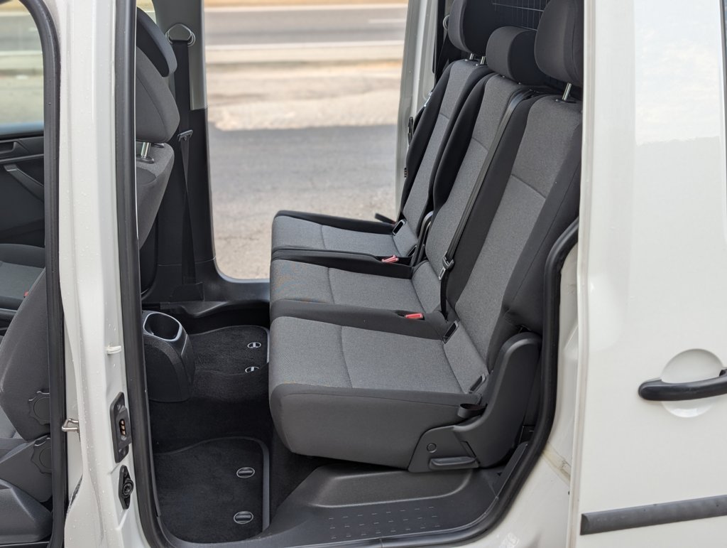 MIDCar coches ocasión Madrid Volkswagen Caddy Profesional Kombi 1.4 TGI/ GNC  BM 4 Puertas 110Cv Etiqueta ECO IVA Incl