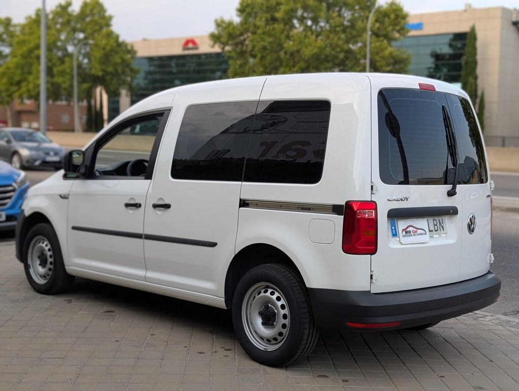 MIDCar coches ocasión Madrid Volkswagen Caddy Profesional Kombi 1.4 TGI/ GNC  BM 4 Puertas 110Cv Etiqueta ECO IVA Incl