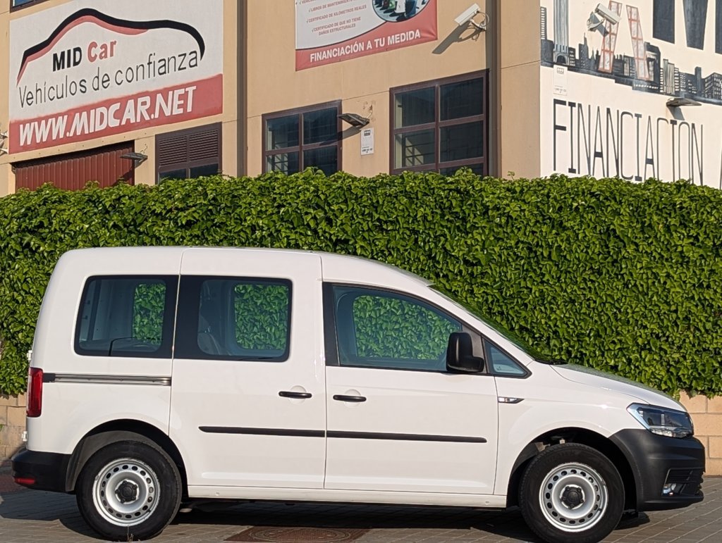 MIDCar coches ocasión Madrid Volkswagen Caddy Profesional Kombi 1.4 TGI/ GNC  BM 4 Puertas 110Cv Etiqueta ECO IVA Incl