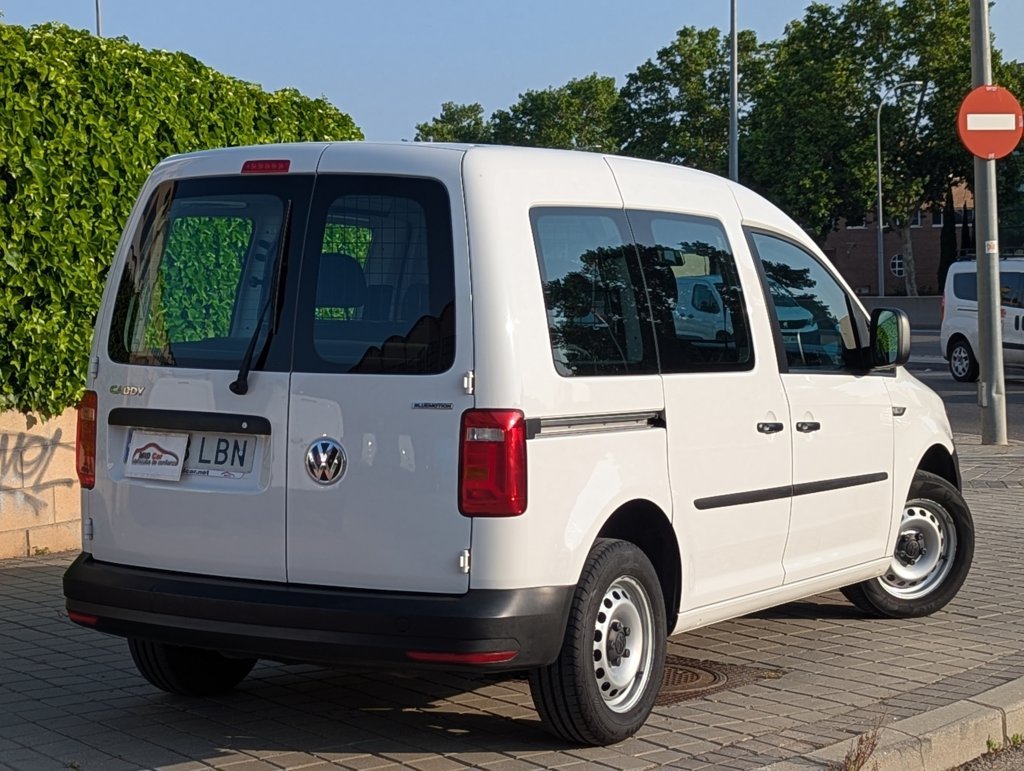 MIDCar coches ocasión Madrid Volkswagen Caddy Profesional Kombi 1.4 TGI/ GNC  BM 4 Puertas 110Cv Etiqueta ECO IVA Incl
