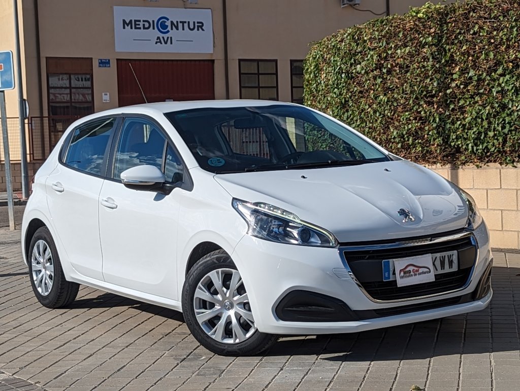 MIDCar coches ocasión Madrid Peugeot 208 1.6BlueHdi 5 Puertas 100Cv Etiqueta C