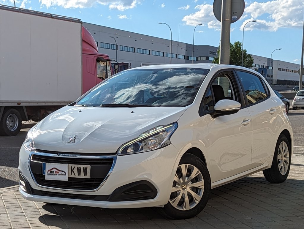 MIDCar coches ocasión Madrid Peugeot 208 1.6BlueHdi 5 Puertas 100Cv Etiqueta C