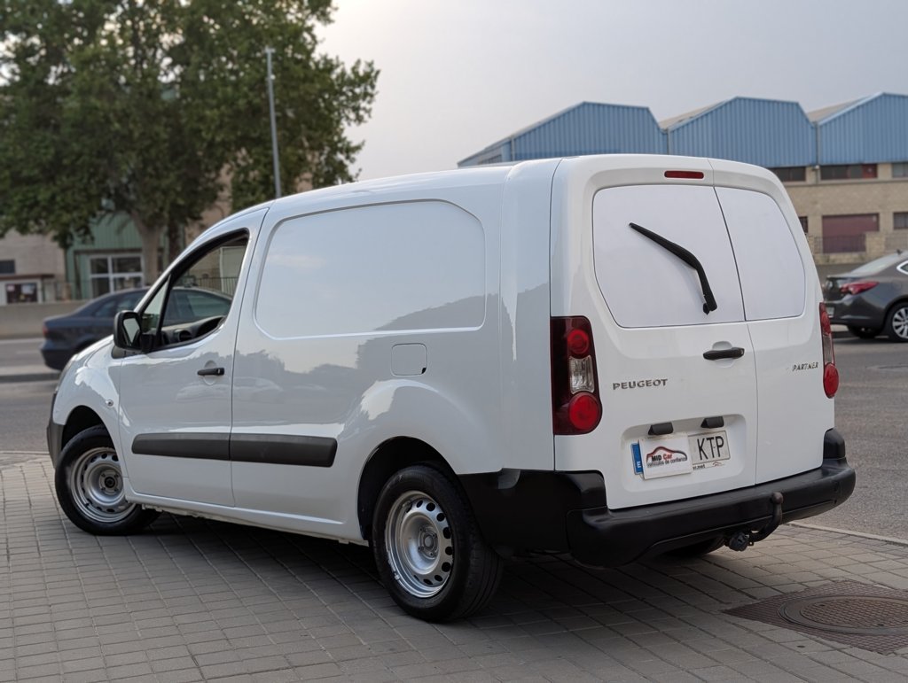 MIDCar coches ocasión Madrid Peugeot Partner 1.6BlueHdi L2 100Cv del 07/2019 3 Plazas, Etiqueta Medioambiental C