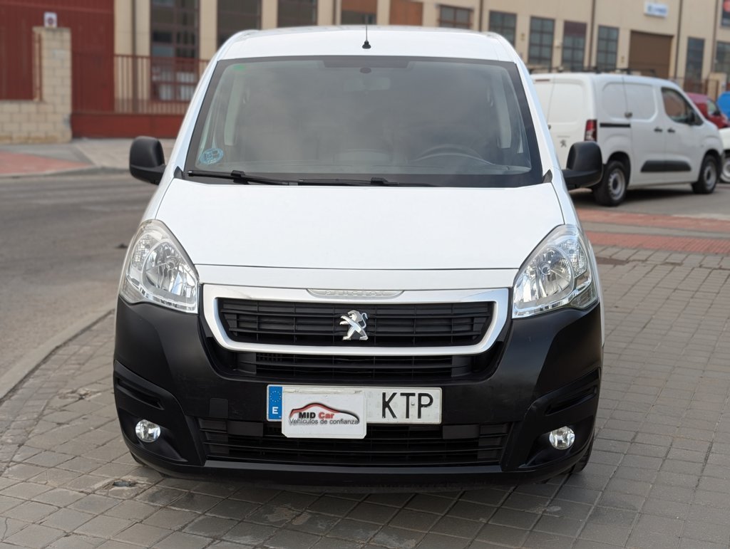 MIDCar coches ocasión Madrid Peugeot Partner 1.6BlueHdi L2 100Cv del 07/2019 3 Plazas, Etiqueta Medioambiental C