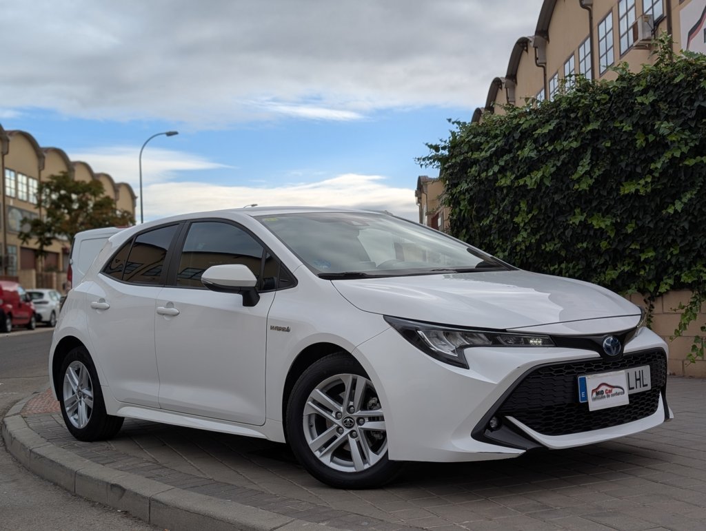 MIDCar coches ocasión Madrid Toyota Corolla 1.8 125H Hybrid Business TECH E-CVT Etiqueta ECO Nacional Pocos Km