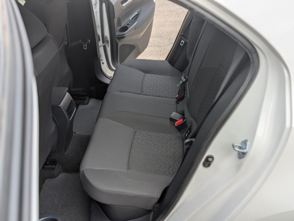 MIDCar coches ocasión Madrid Toyota Corolla 1.8 125H Hybrid Business TECH E-CVT Etiqueta ECO Nacional Pocos Km