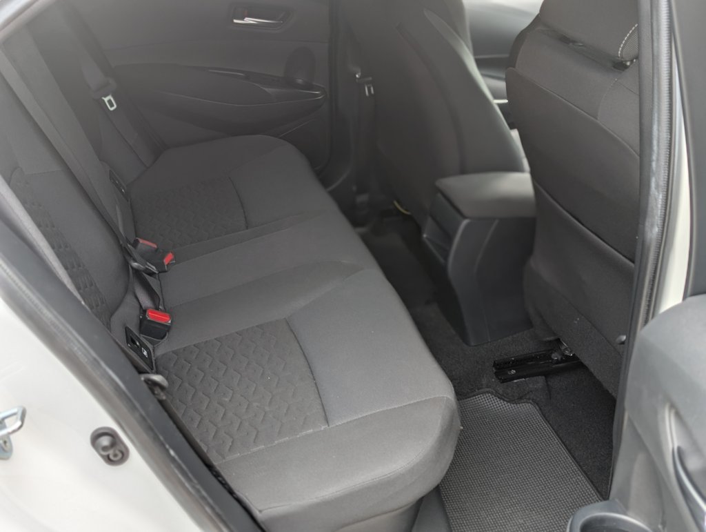 MIDCar coches ocasión Madrid Toyota Corolla 1.8 125H Hybrid Business TECH E-CVT Etiqueta ECO Nacional Pocos Km