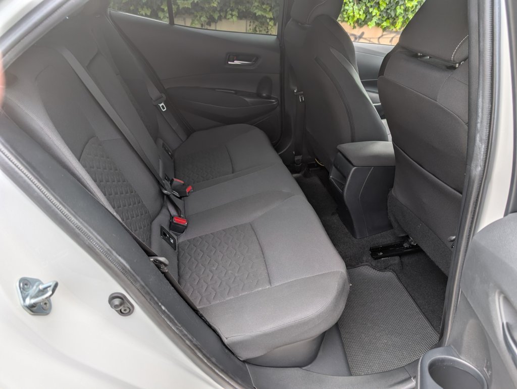 MIDCar coches ocasión Madrid Toyota Corolla 1.8 125H Hybrid Business TECH E-CVT Etiqueta ECO Nacional Pocos Km