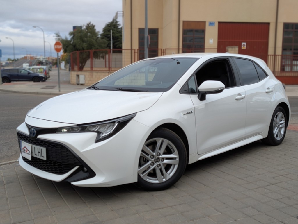 MIDCar coches ocasión Madrid Toyota Corolla 1.8 125H Hybrid Business TECH E-CVT Etiqueta ECO Nacional Pocos Km