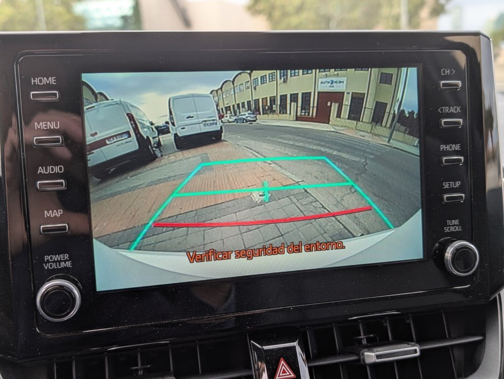 MIDCar coches ocasión Madrid Toyota Corolla 1.8 125H Hybrid Business TECH E-CVT Etiqueta ECO Nacional Pocos Km