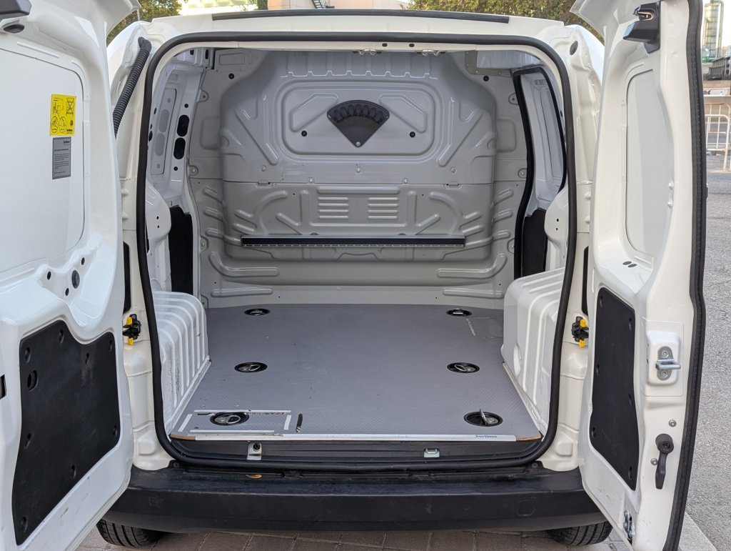 MIDCar coches ocasión Madrid Fiat Fiorino 1.3Mjet E6+ 80Cv IVA y garantía Incl