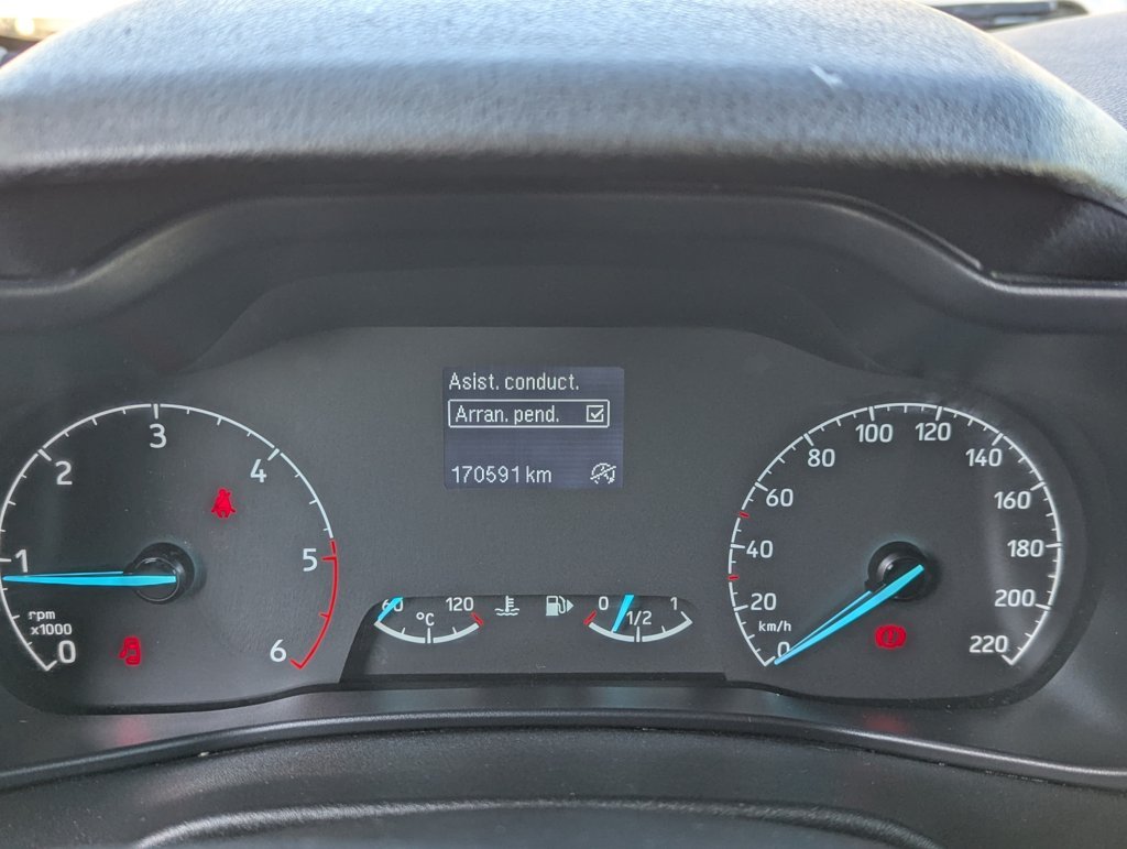 MIDCar coches ocasión Madrid Ford Transit Connect Van Con Instalacion Frio 1.5EcoBlue Etiqueta C IVA y Garantía Incl Trend 210  S&S Trend L2 3Plazas 6 Velocidades