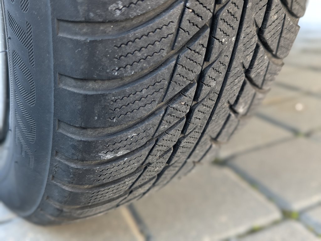 MIDCar coches ocasión Madrid Ford Transit Connect Van Con Instalacion Frio 1.5EcoBlue Etiqueta C IVA y Garantía Incl Trend 210  S&S Trend L2 3Plazas 6 Velocidades