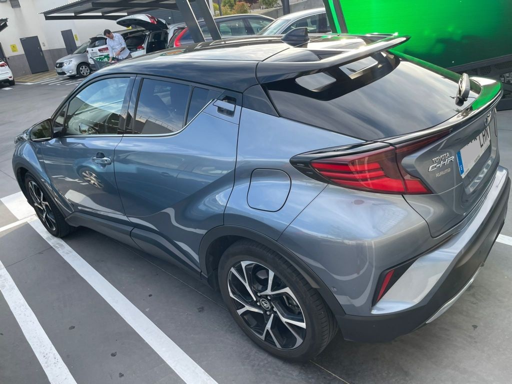 MIDCar coches ocasión Madrid Toyota CHR 2.0 180H Luxury 184Cv Hybrido