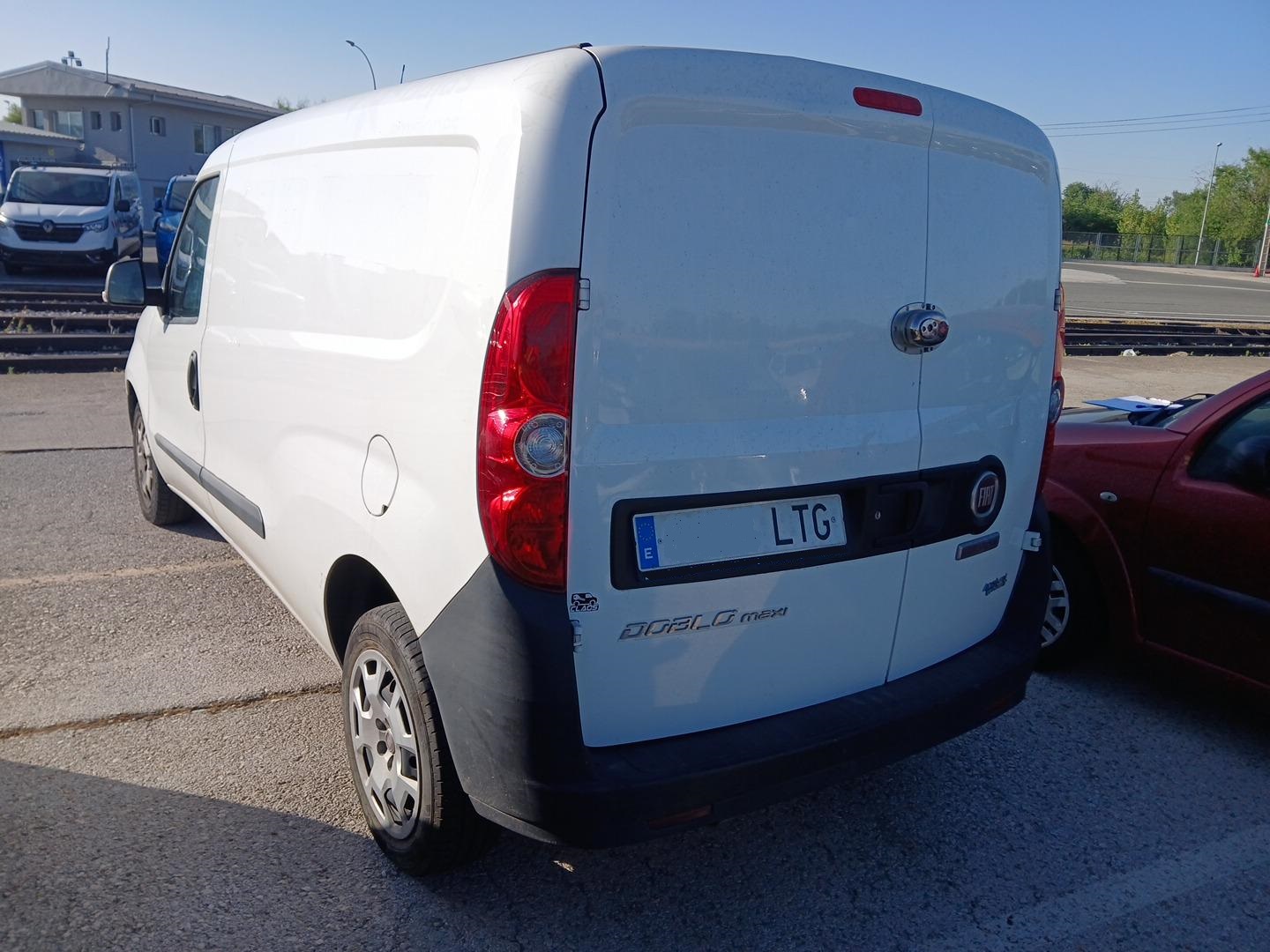 MID Car coches ocasión Madrid Fiat Doblo Maxi SX 1.4Tjet 120Cv GNC Etiqueta ECO IVA y Garantía Inc Nacional