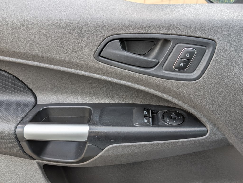 MIDCar coches ocasión Madrid Ford Transit Connect Van 1.5EcoBlue  Trend 240  S&S Trend L2 Etiqueta C