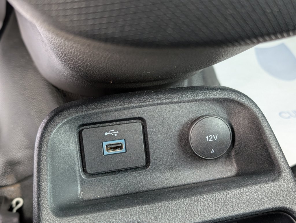 MIDCar coches ocasión Madrid Ford Transit Connect Van 1.5EcoBlue  Trend 240  S&S Trend L2 Etiqueta C