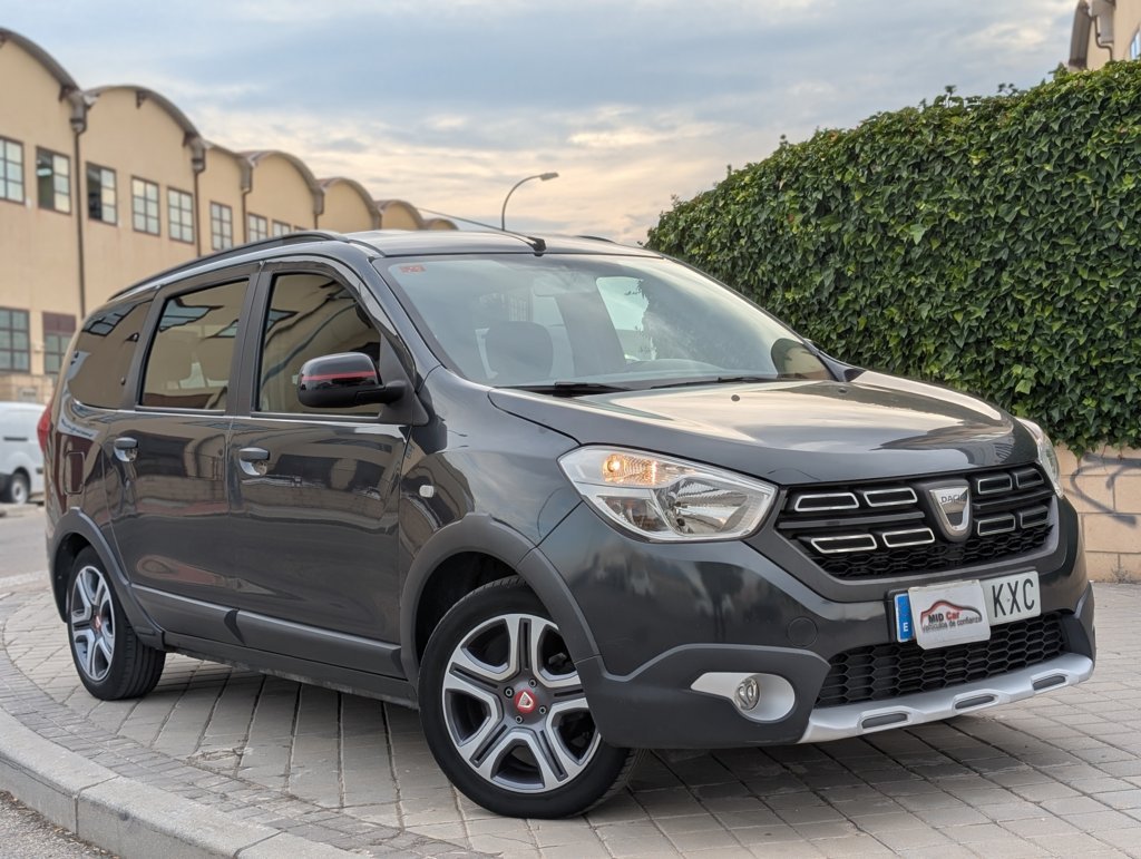 MIDCar coches ocasión Madrid Dacia Lodgy 1.6 SCe Gasolina / LPG Stepway  Combi 7 Plazas, 110Cv, Híbrido