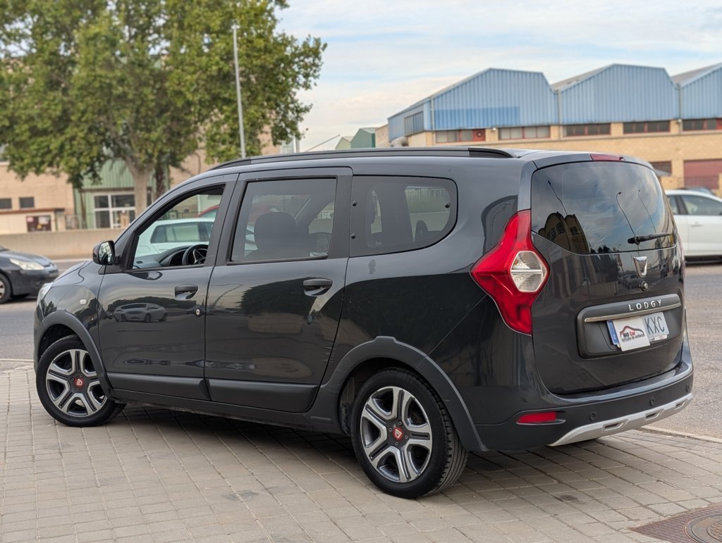 MIDCar coches ocasión Madrid Dacia Lodgy 1.6 SCe Gasolina / LPG Stepway  Combi 7 Plazas, 110Cv, Híbrido