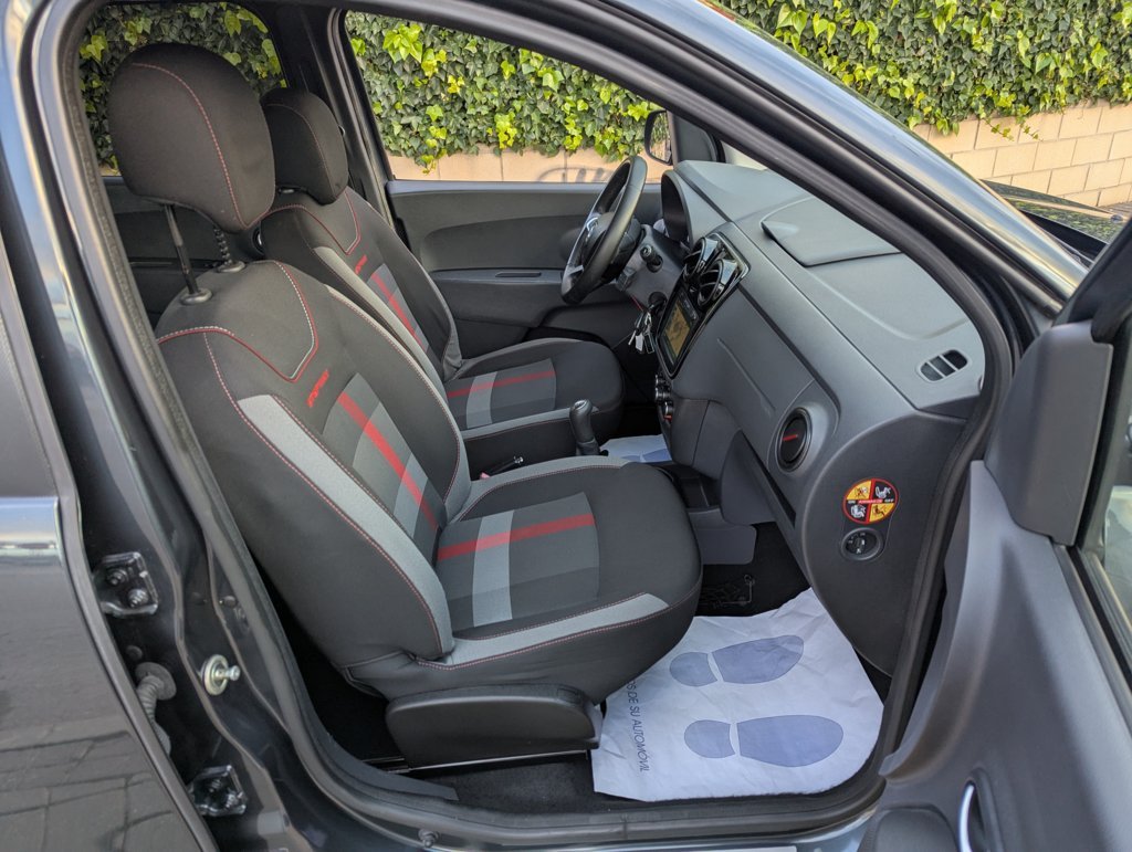 MIDCar coches ocasión Madrid Dacia Lodgy 1.6 SCe Gasolina / LPG Stepway  Combi 7 Plazas, 110Cv, Híbrido Etiqueta ECO