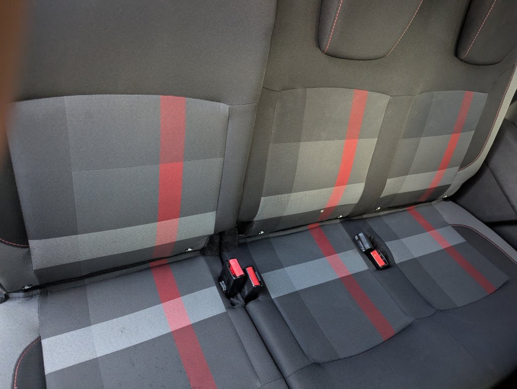 MIDCar coches ocasión Madrid Dacia Lodgy 1.6 SCe Gasolina / LPG Stepway  Combi 7 Plazas, 110Cv, Híbrido Etiqueta ECO