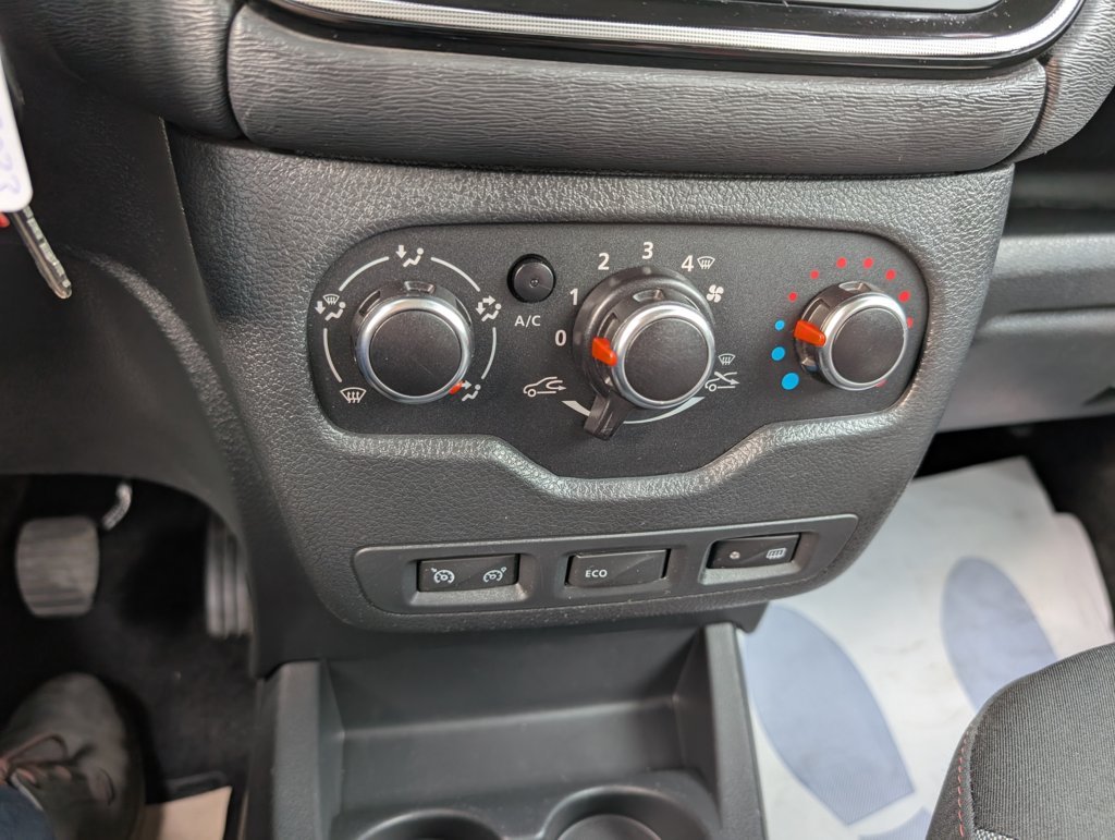 MIDCar coches ocasión Madrid Dacia Lodgy 1.6 SCe Gasolina / LPG Stepway  Combi 7 Plazas, 110Cv, Híbrido Etiqueta ECO