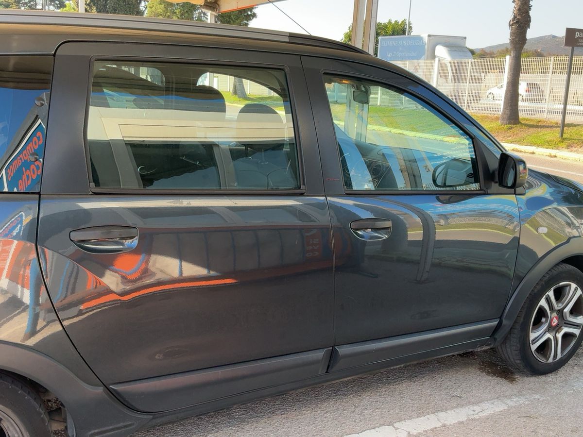 MIDCar coches ocasión Madrid Dacia Lodgy 1.6 SCe Gasolina / LPG Stepway  Combi 7 Plazas, 110Cv, Híbrido