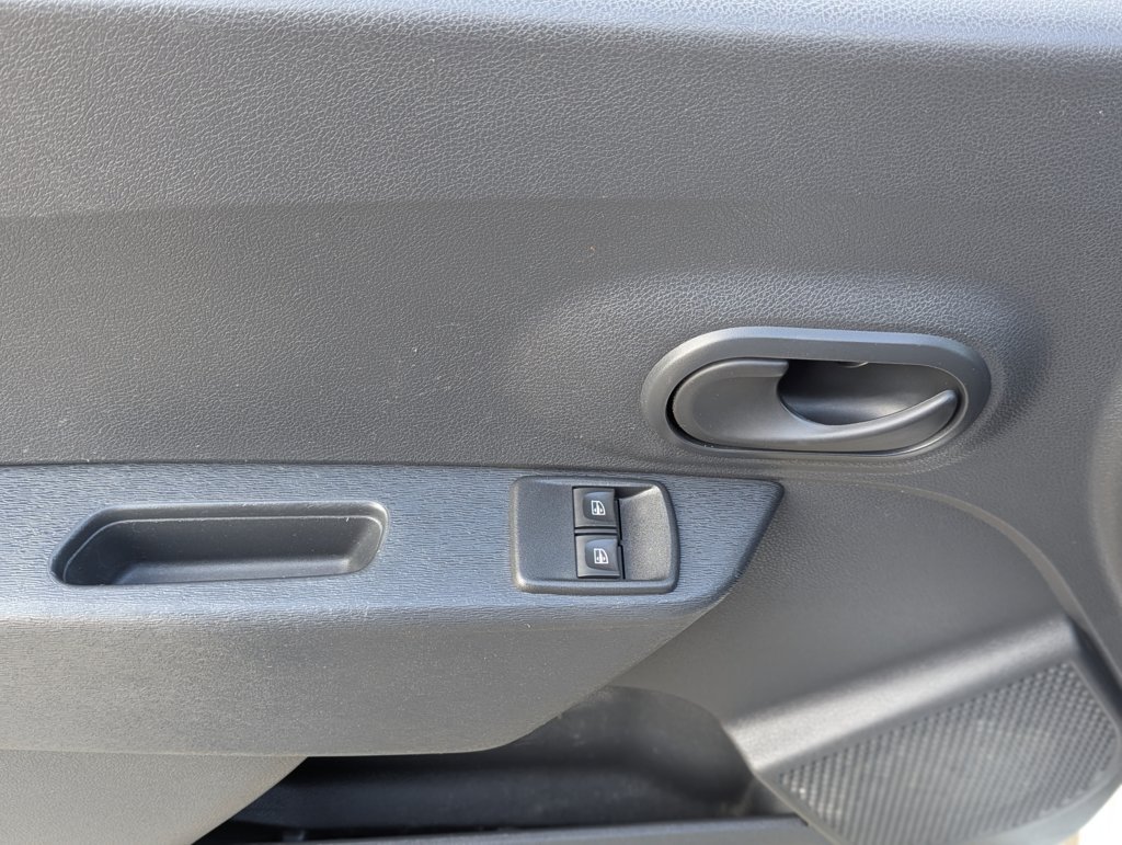 MIDCar coches ocasión Madrid Dacia Dokker Van Essential 1.6 110Cv GLP Híbrido IVA y Garantía Incl