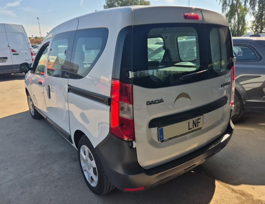 MID Car coches ocasión Madrid Dacia Dokker Combi  1.6GLP / Gasolina 110Cv Híbrido Etiqueta medioambiental ECO IVA y Garantía Incl