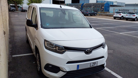 MID Car coches de ocasión Madrid Toyota Proace City 1.5 TD VX L1  5 Puertas IVA y Garantía Inc Etiqueta C Monovolumen