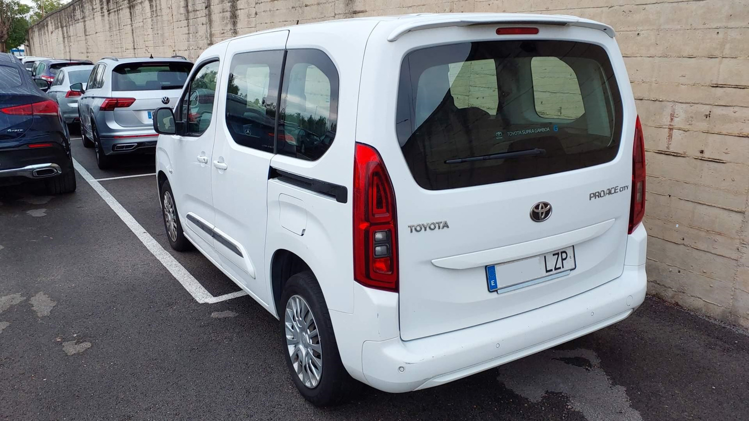 MID Car coches ocasión Madrid Toyota Proace City 1.5 TD VX L1  5 Puertas IVA y Garantía Inc Etiqueta C Monovolumen