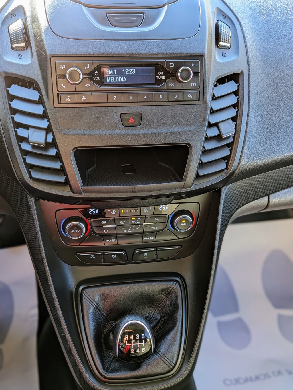 MIDCar coches ocasión Madrid Ford Transit Connect  Con Frio 1.5 TDCi Trend