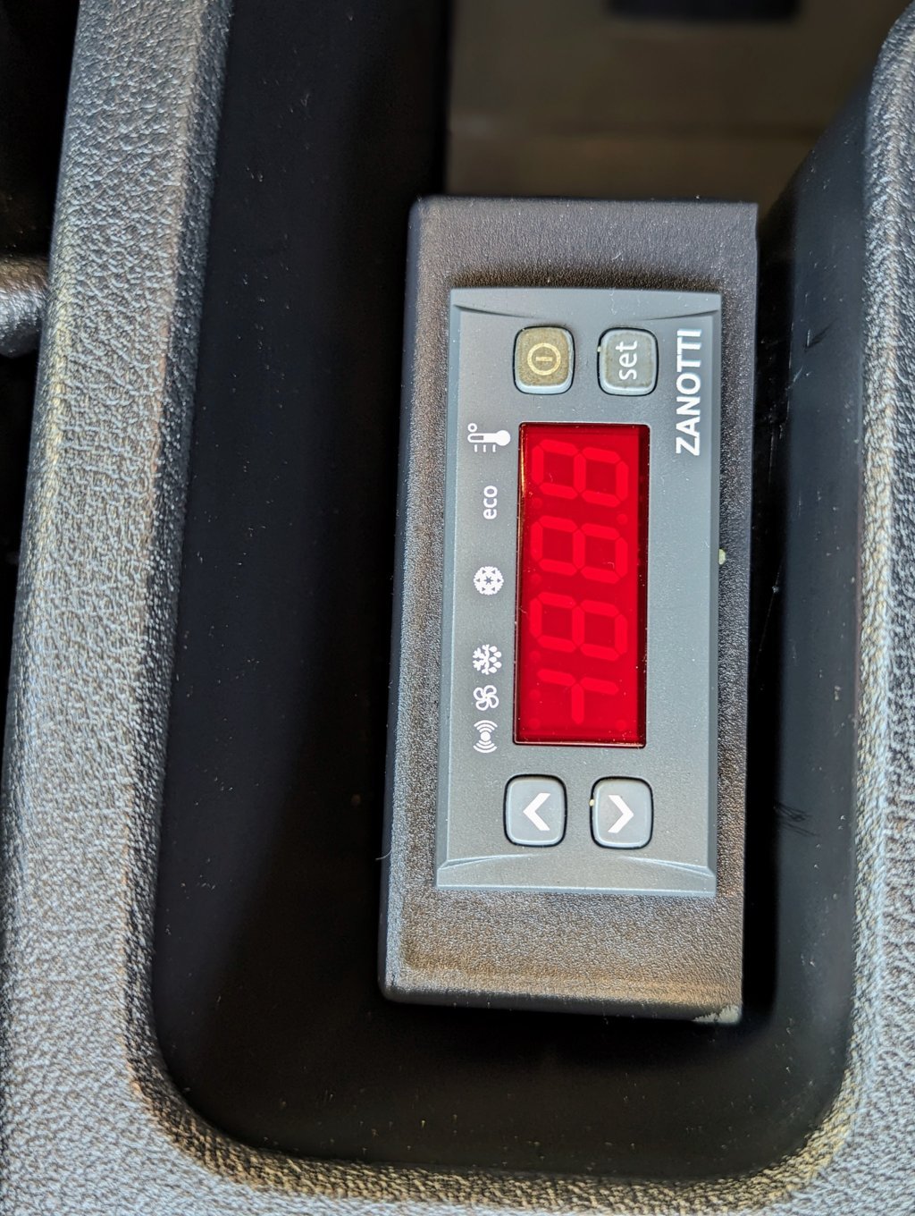 MIDCar coches ocasión Madrid Ford Transit Connect  Con Frio 1.5 TDCi Trend