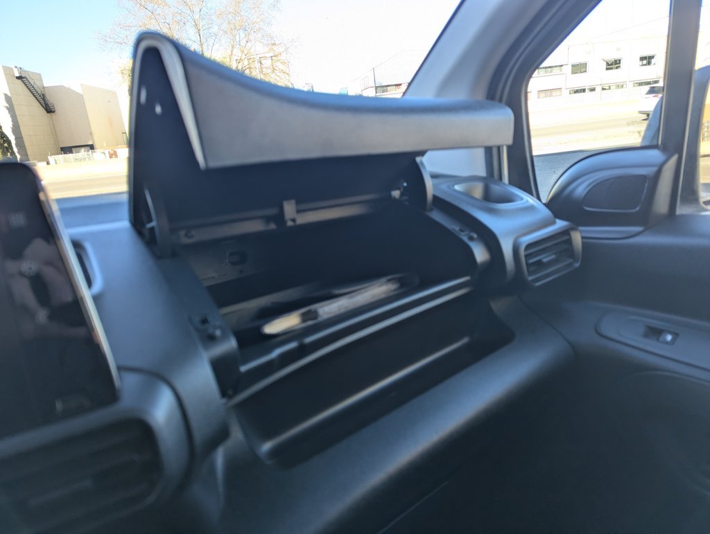 MIDCar coches ocasión Madrid Peugeot Partner Premium 1.5 BlueHDi 100Cv IVA y Garantía Incl Etiqueta C