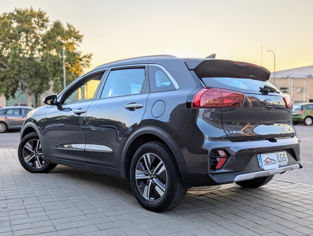 MIDCar coches ocasión Madrid KIA NIRO 1.6 GDi Híbrido 141C  Drive (Eléctrico, Gasolina)  Etiqueta Eco