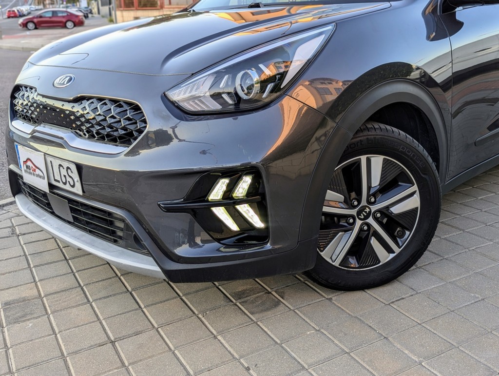 MIDCar coches ocasión Madrid KIA NIRO 1.6 GDi Híbrido 141C  Drive (Eléctrico, Gasolina)  Etiqueta Eco