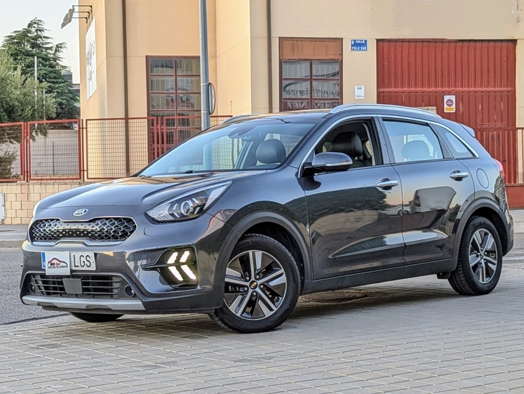 MIDCar coches ocasión Madrid KIA NIRO 1.6 GDi Híbrido 141C  Drive (Eléctrico, Gasolina)  Etiqueta Eco