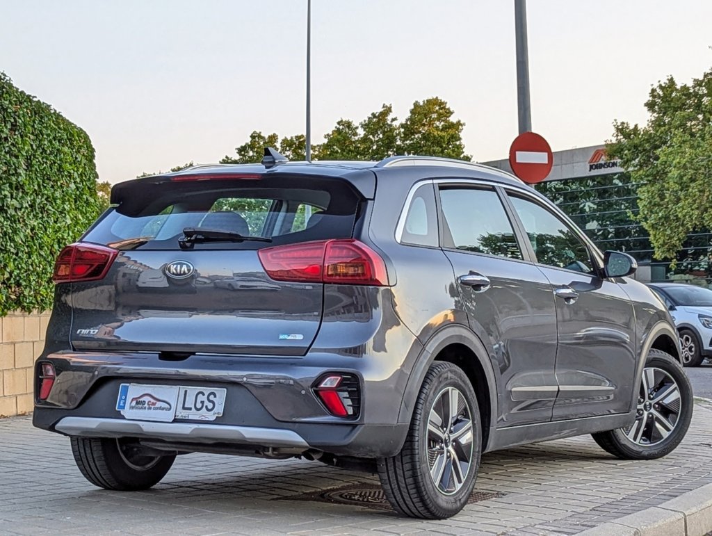 MIDCar coches ocasión Madrid KIA NIRO 1.6 GDi Híbrido 141C  Drive (Eléctrico, Gasolina)  Etiqueta Eco