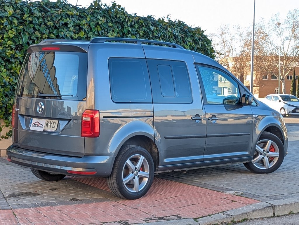 MIDCar coches ocasión Madrid Volkswagen Caddy Edition Kombi 1.4TSI 130Cv Etiqueta Medioambiental C IVA y Garantía Incl