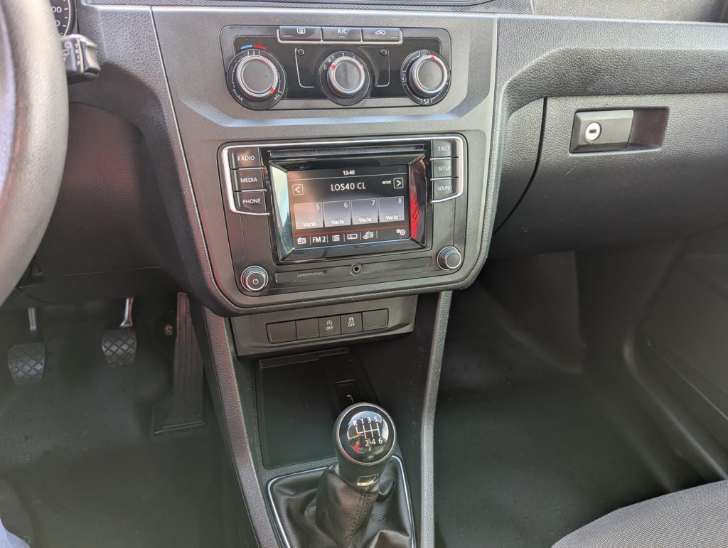 MIDCar coches ocasión Madrid Volkswagen Caddy Etiqueta medioambiental Eco Profesional Furgón 1.4 TGI 81kW BM 110Cv,  IVA y Garantía Inc